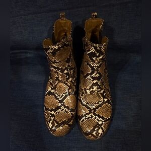 Kim Rogers Brandi Snakeskin Ankle Boot Size 8.5M